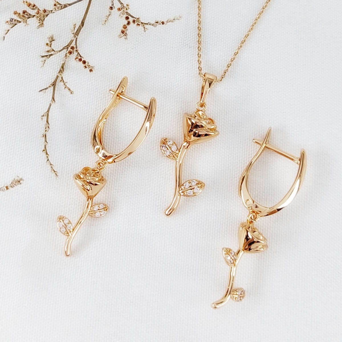 نیمست آویز گل رز برند ژوپینگ با زنجیر ژوپینگ کد 11884