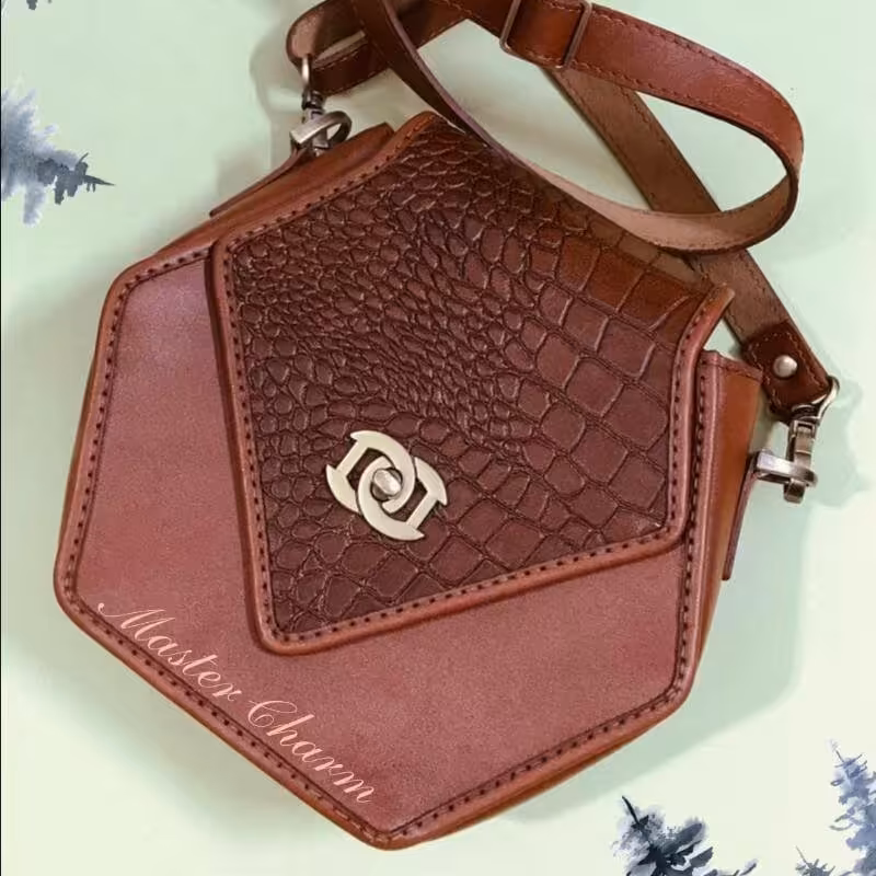 کیف کراس زنانه چرم طبیعی گاوی ارسال رایگان