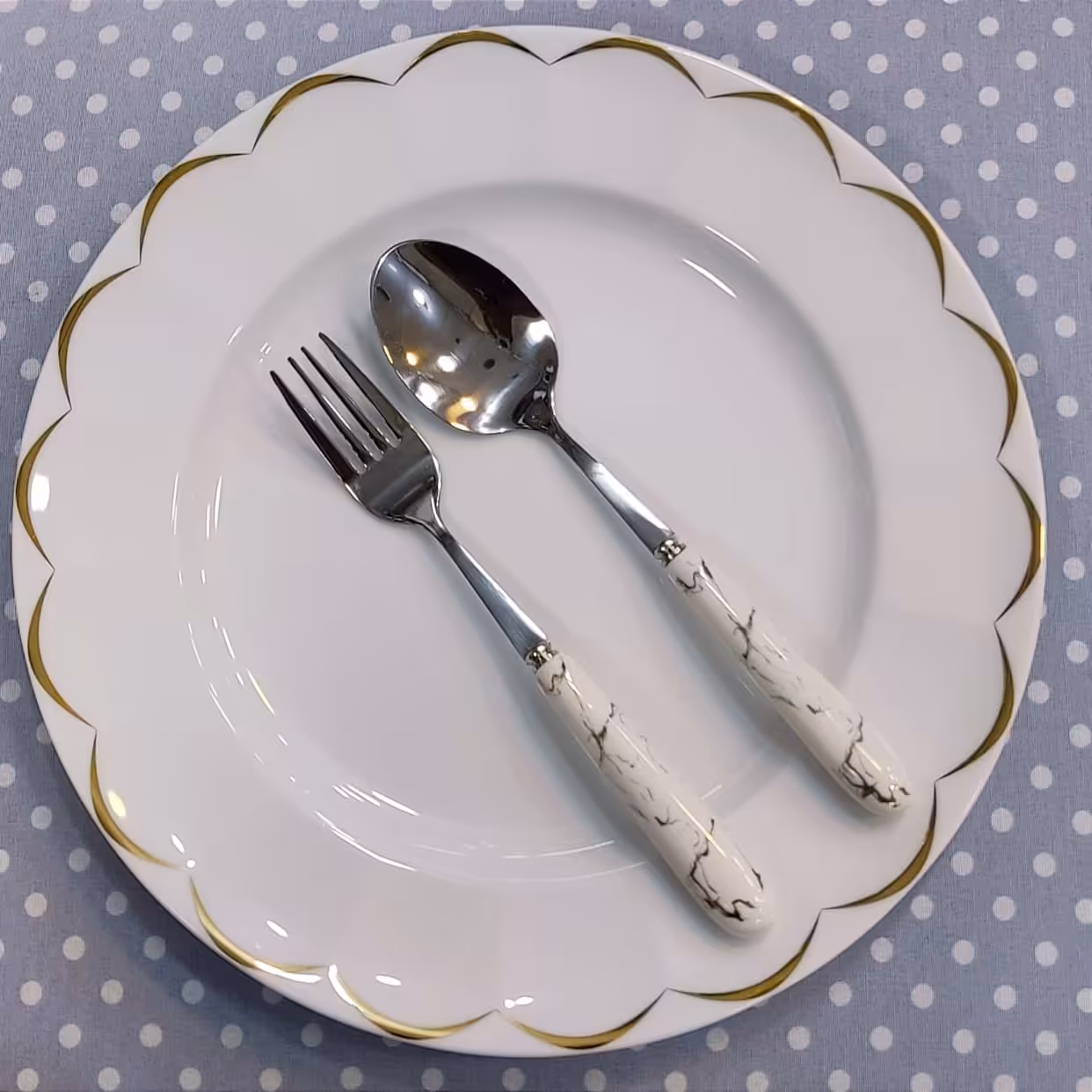 قاشق و چنگال ماربل سفید