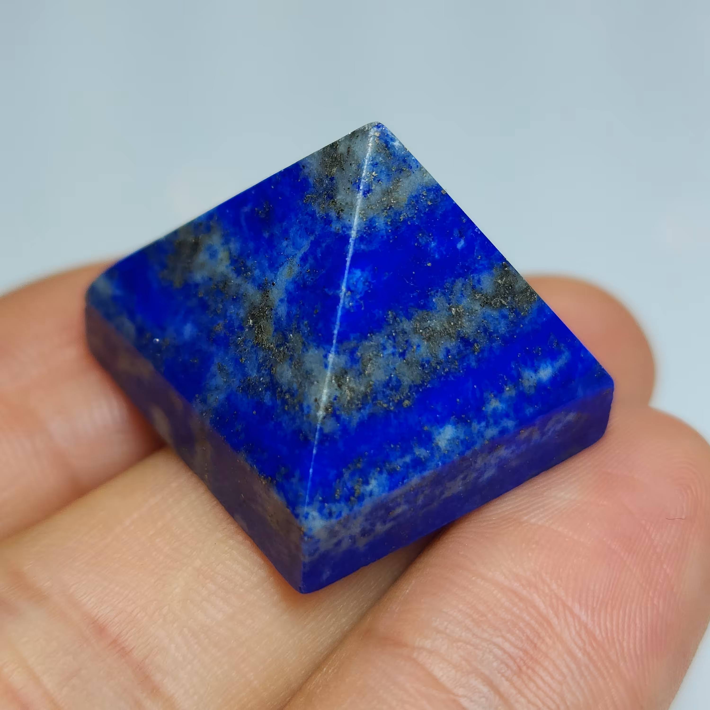 هرم لاجورد اصل و طبیعی افغانستان پیریت دار (سایز1)