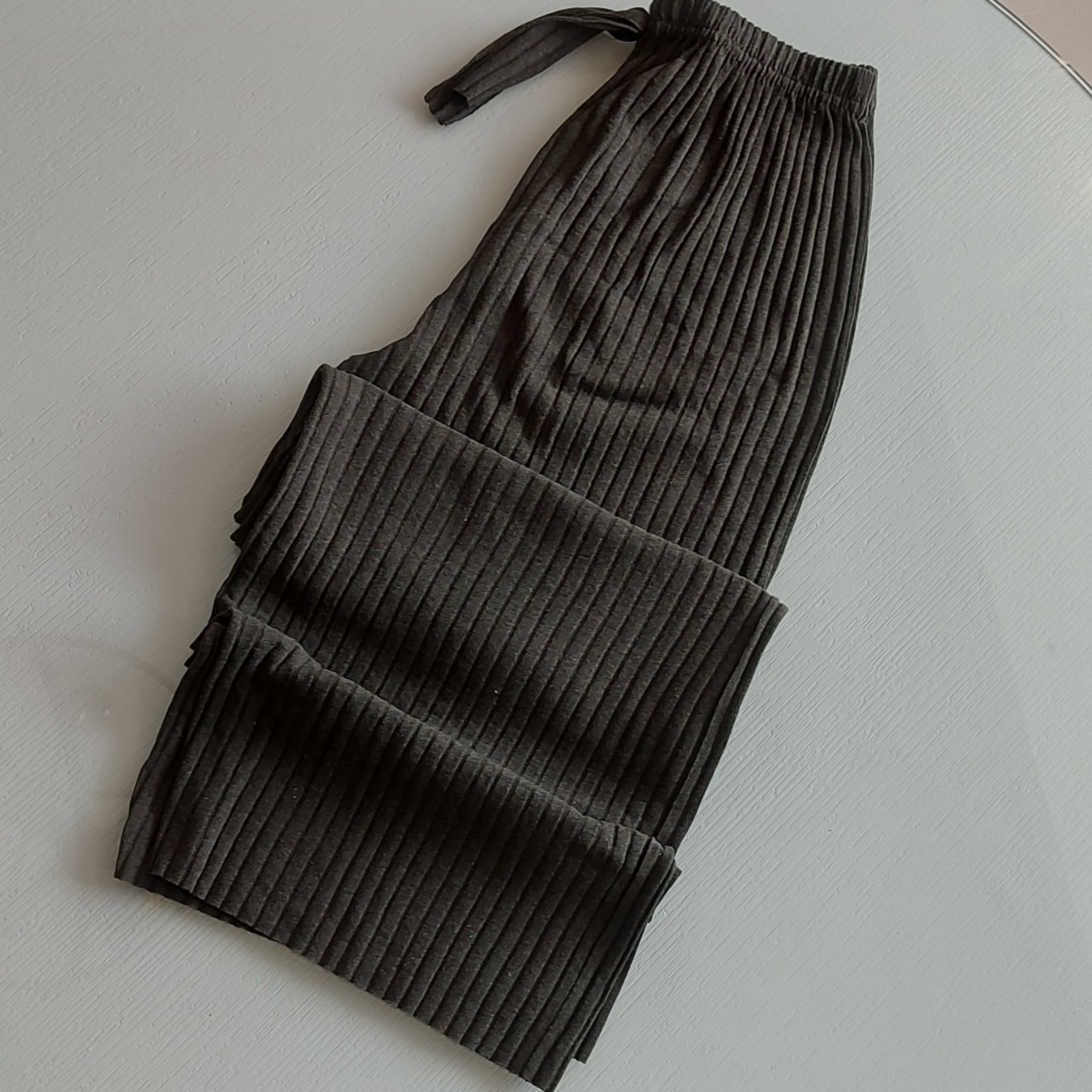 شلوار  پلیسه ترک رنگ  صدری از فروشگاه فانتزی زنانه