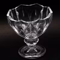 بستنی خوری بلور پایه دار زاگرس اصفهان