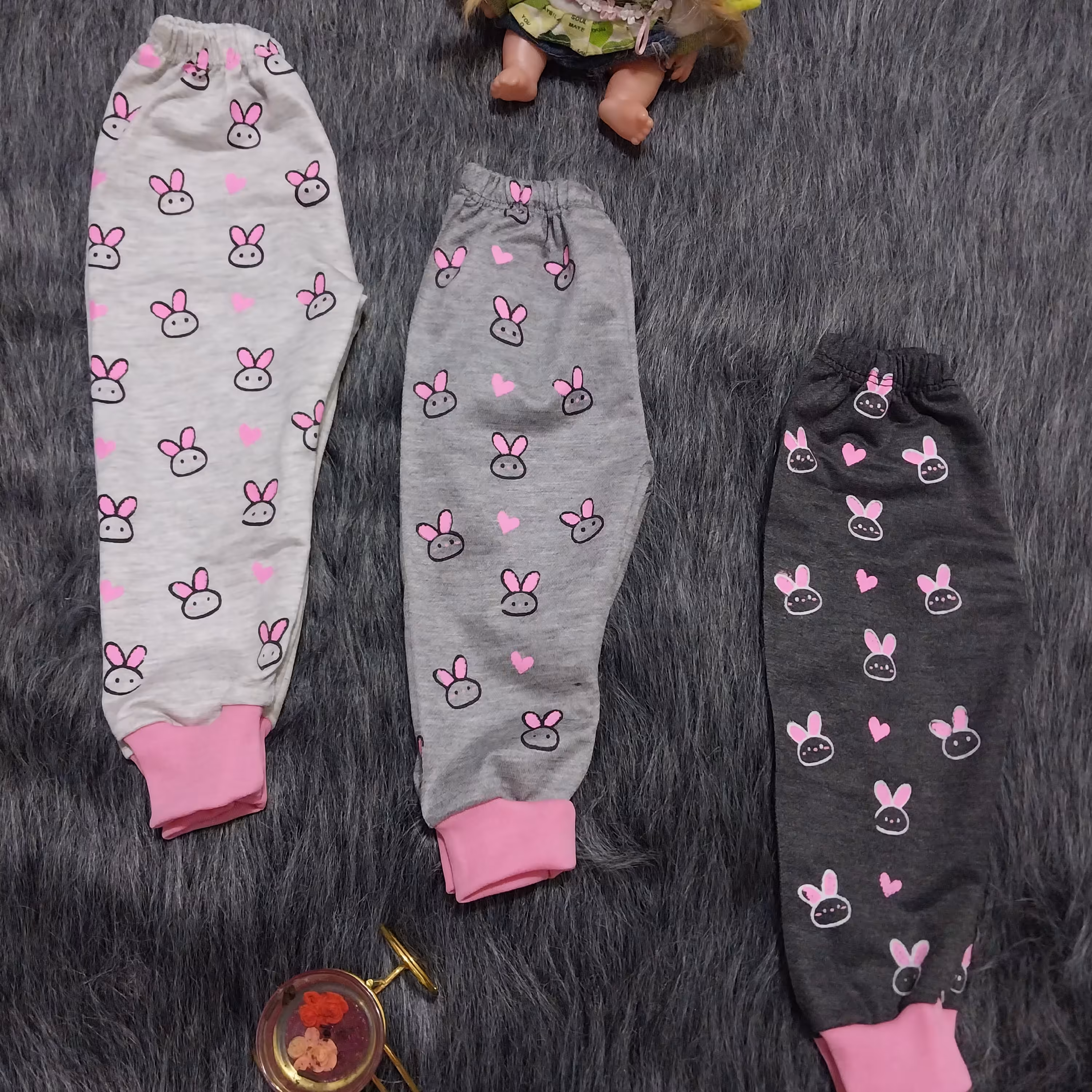 شلوار راحتی بچگانه جنس نخ پنبه بسیار نرم و لطیف در دو سایز و سه رنگ