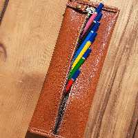 جامدادی چرم