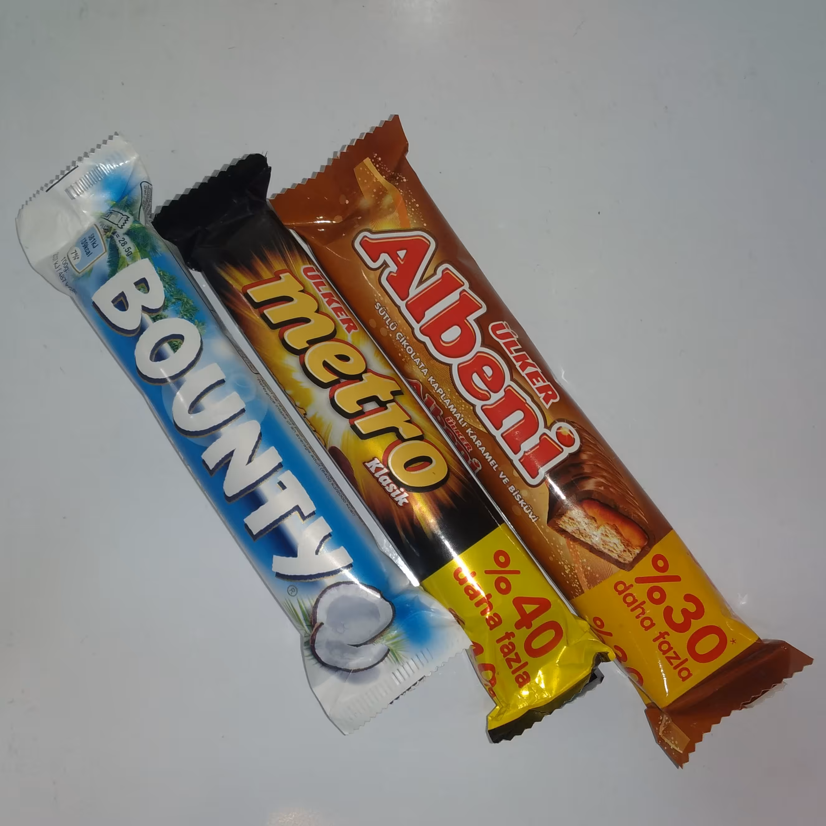 پک 3 عددی شکلات آلبنی ، مترو  و بونتی نارگیلی