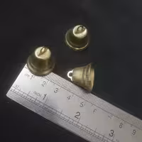 زنگوله تزیینی طلایی دوسانتی