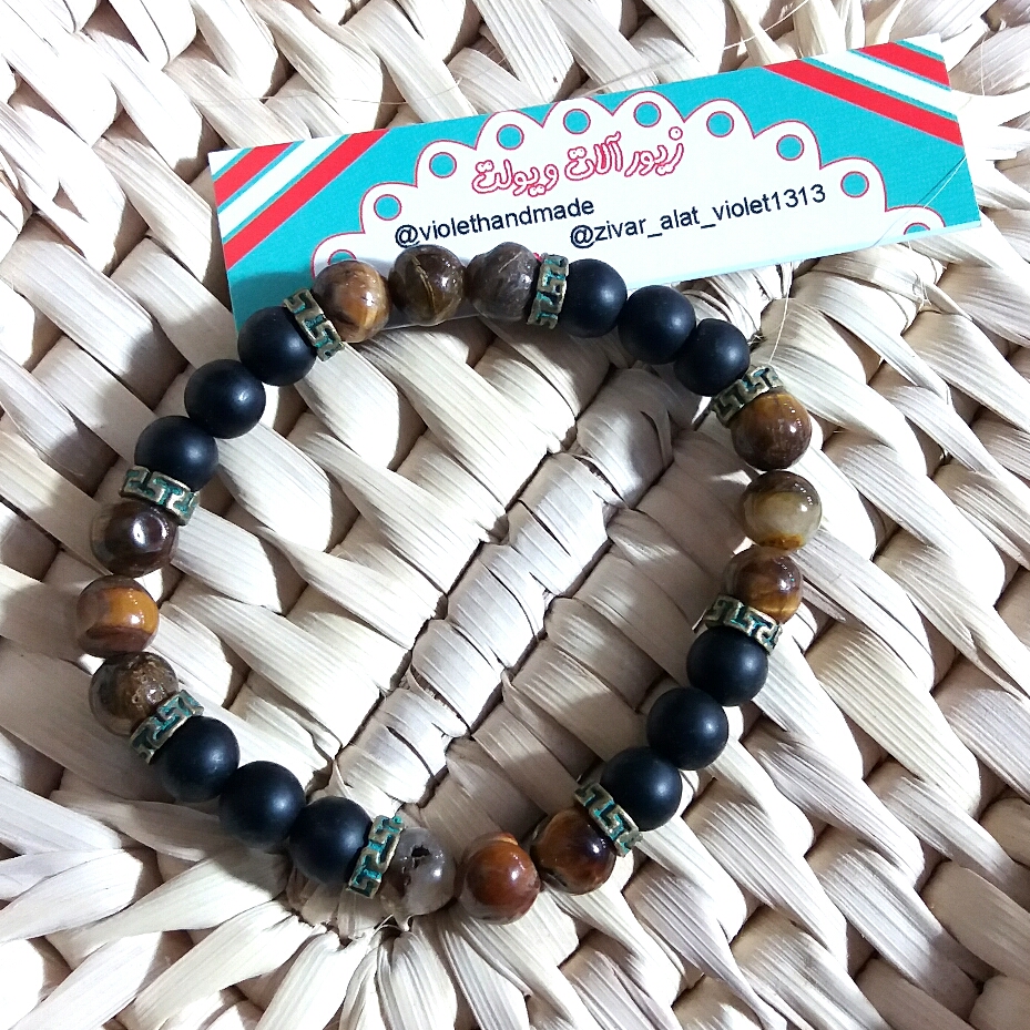 دستبند چشم ببر و اونیکس سه تا درمیان