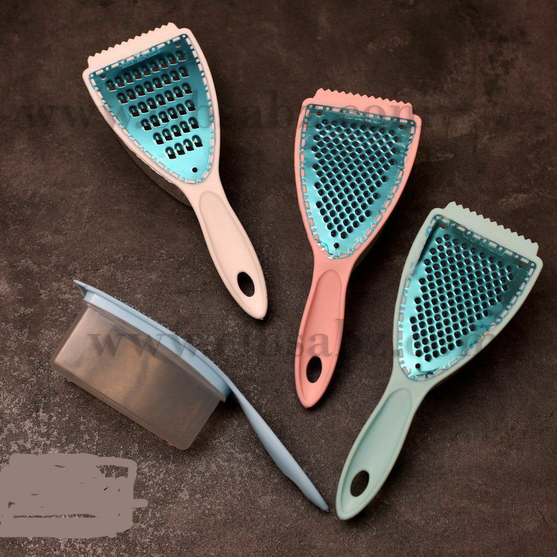 رنده دو کاره مخزن دار برای همه سبزی جات و صیفی جات  استیل

مناسب برای رنده کردن همه چیز 

مناسب برای همه منازل و محل های