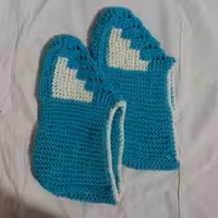 پاپوش آبی طرح دار