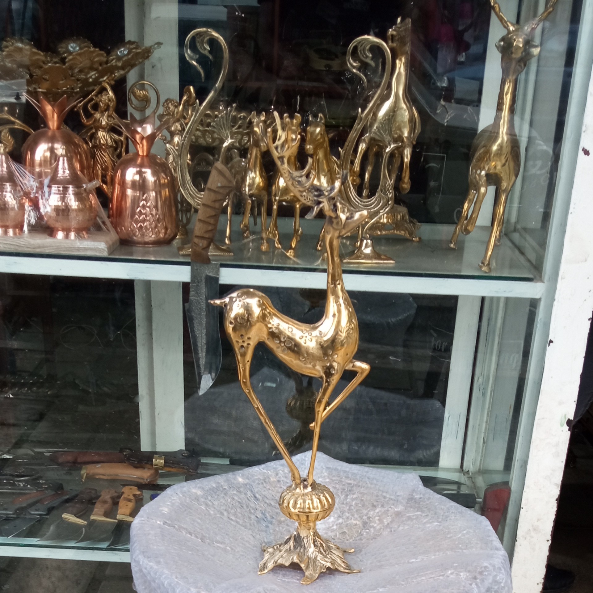 مجسمه برنزی 
