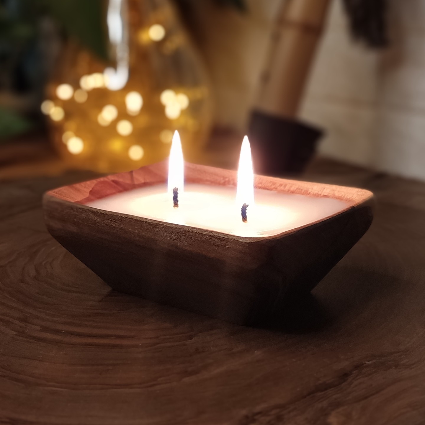 شمع دو فتیله با قالب چوبی پارافین گیاهی معطر مدیتیشن و اوراماتراپی هدیه ای منحصربفرد و خاص
