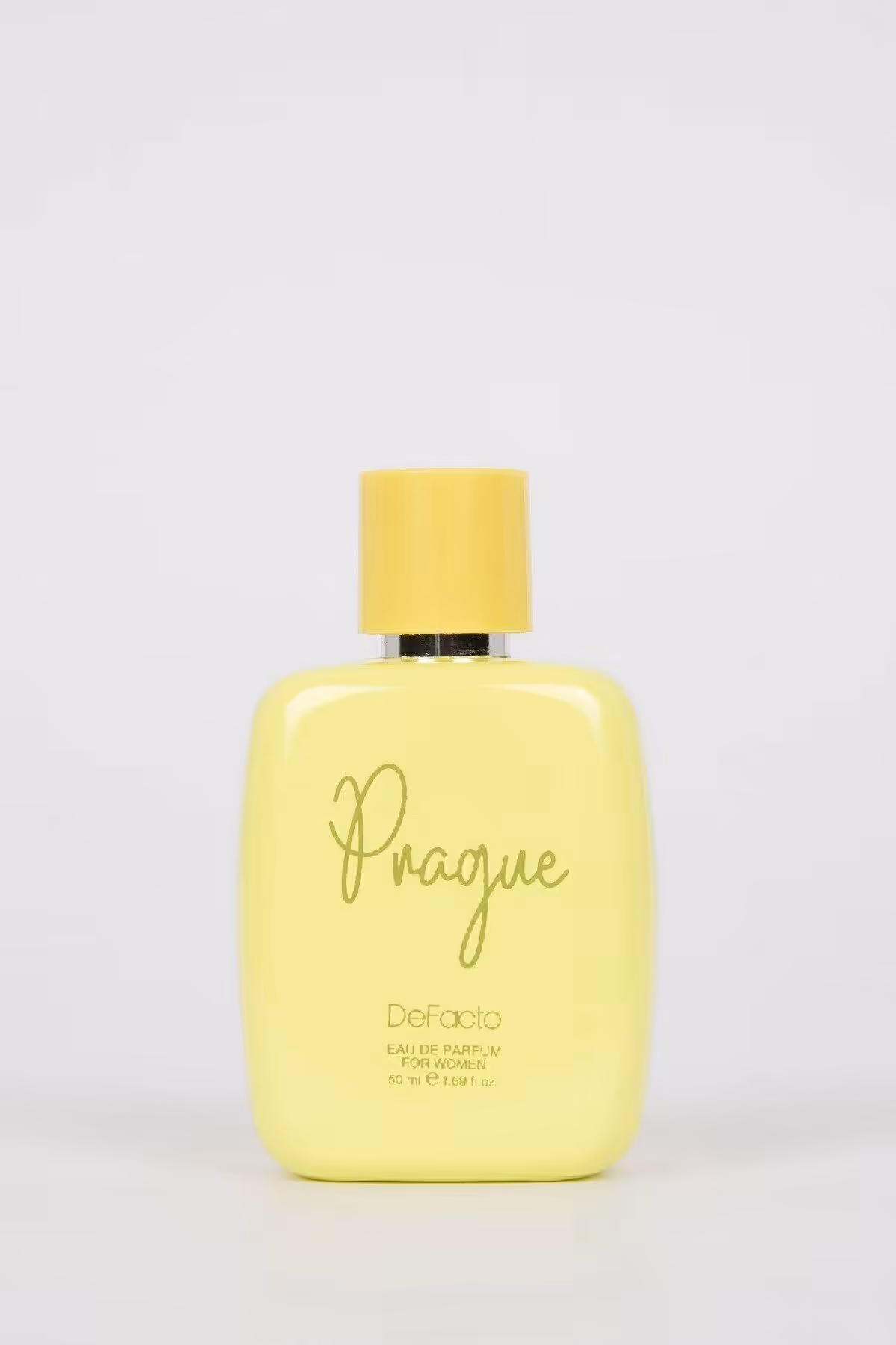 عطر زنانه پراگ 50 میل اورجینال Defacto