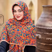 روسری نخ  وی آی پی پاپیتال قواره 140 با طرح زیبا و پاییزی