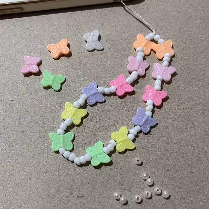 آویز گوشی پروانه رنگی