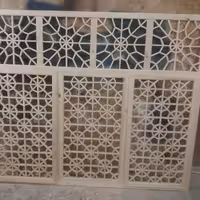 پنجره سنتی سبک گره چینی