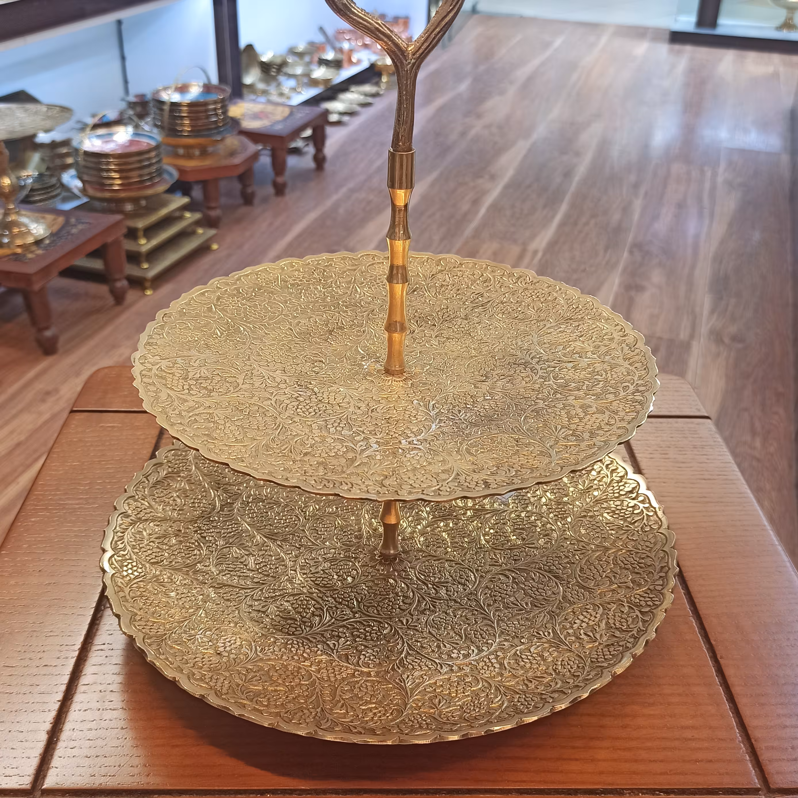 شیرینی خوری دوطبقه برنجی 