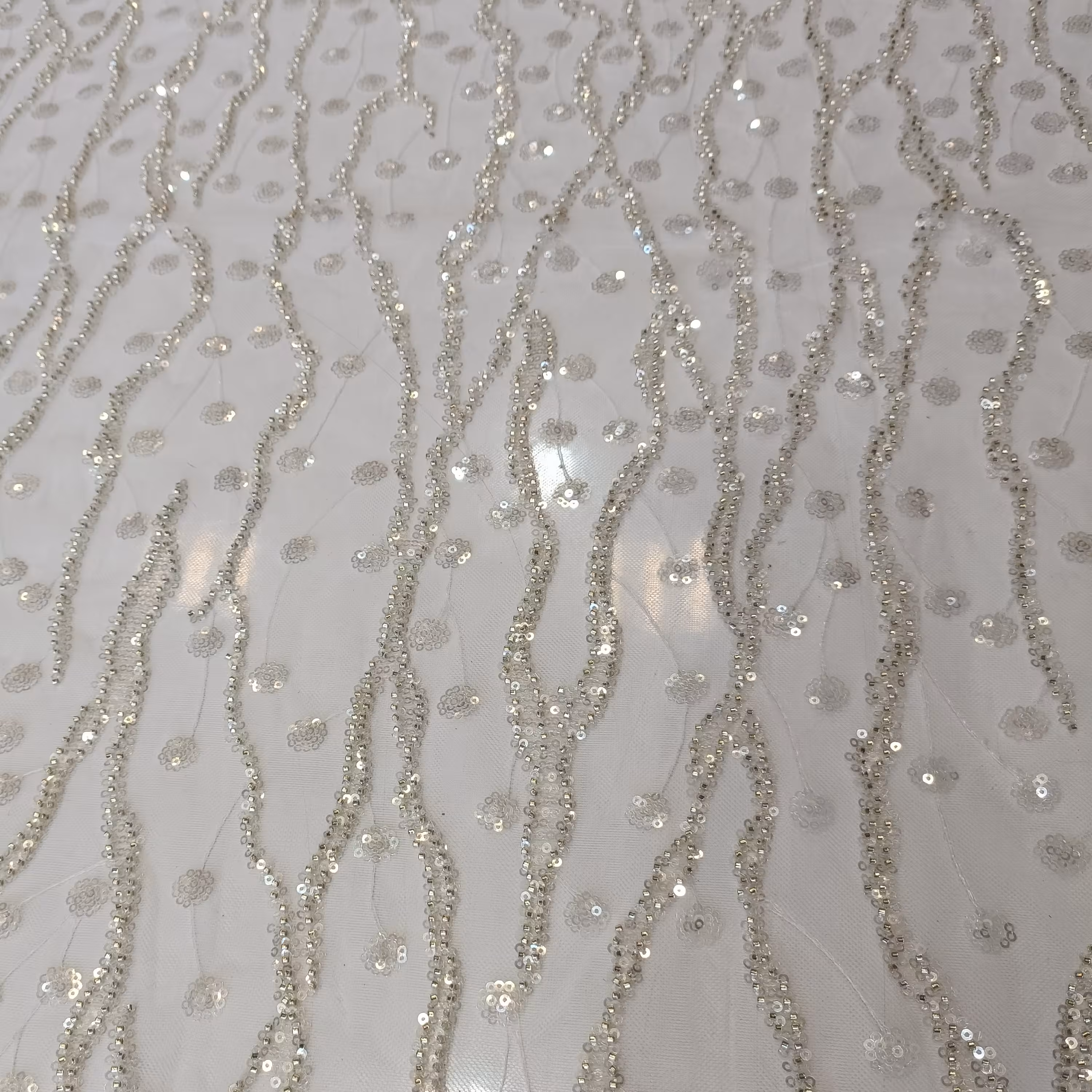 پارچه مجلسی کارشده ته طاقه 60سانت