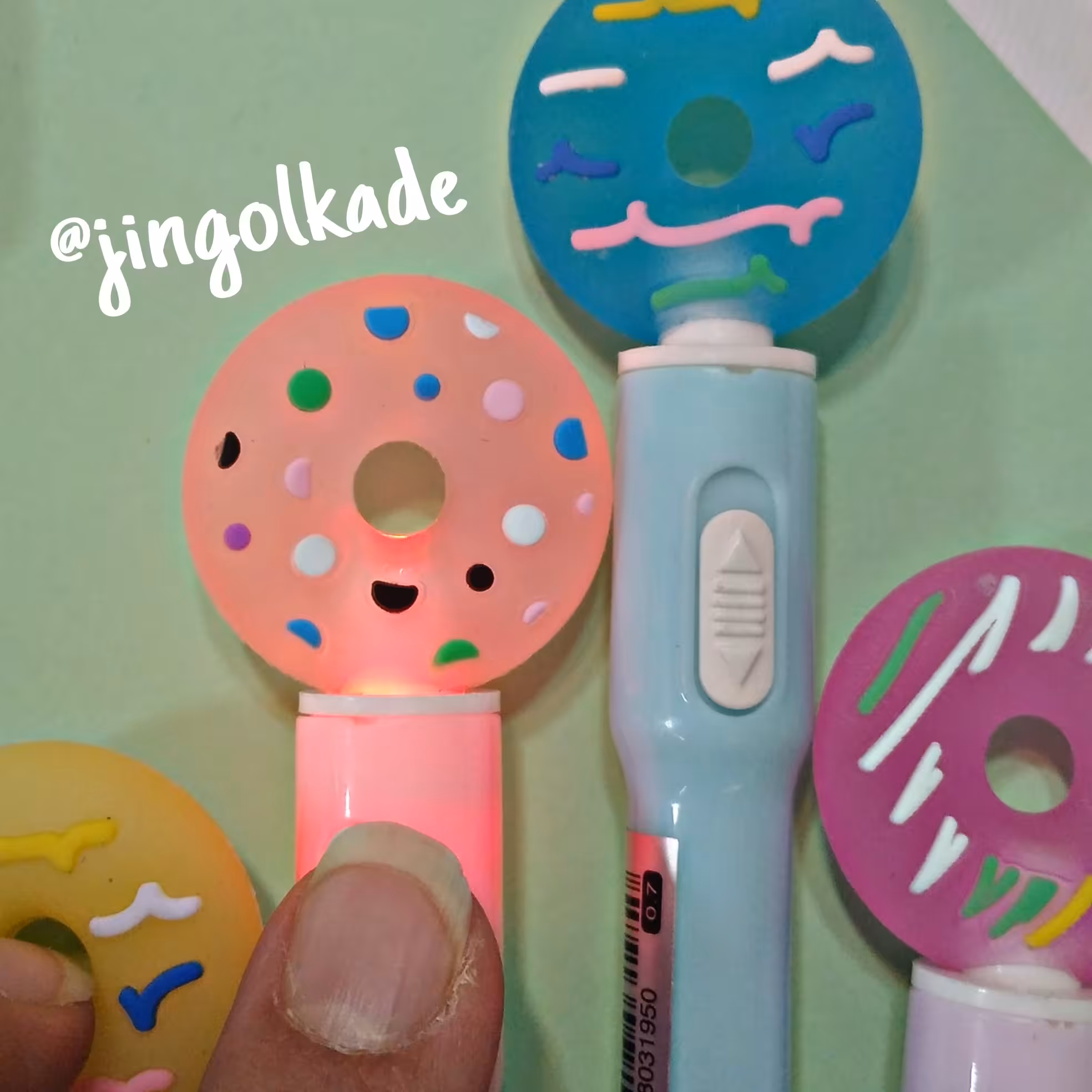 اتود فانتزی چراغ دار دونات هر 4 رنگ موجود 