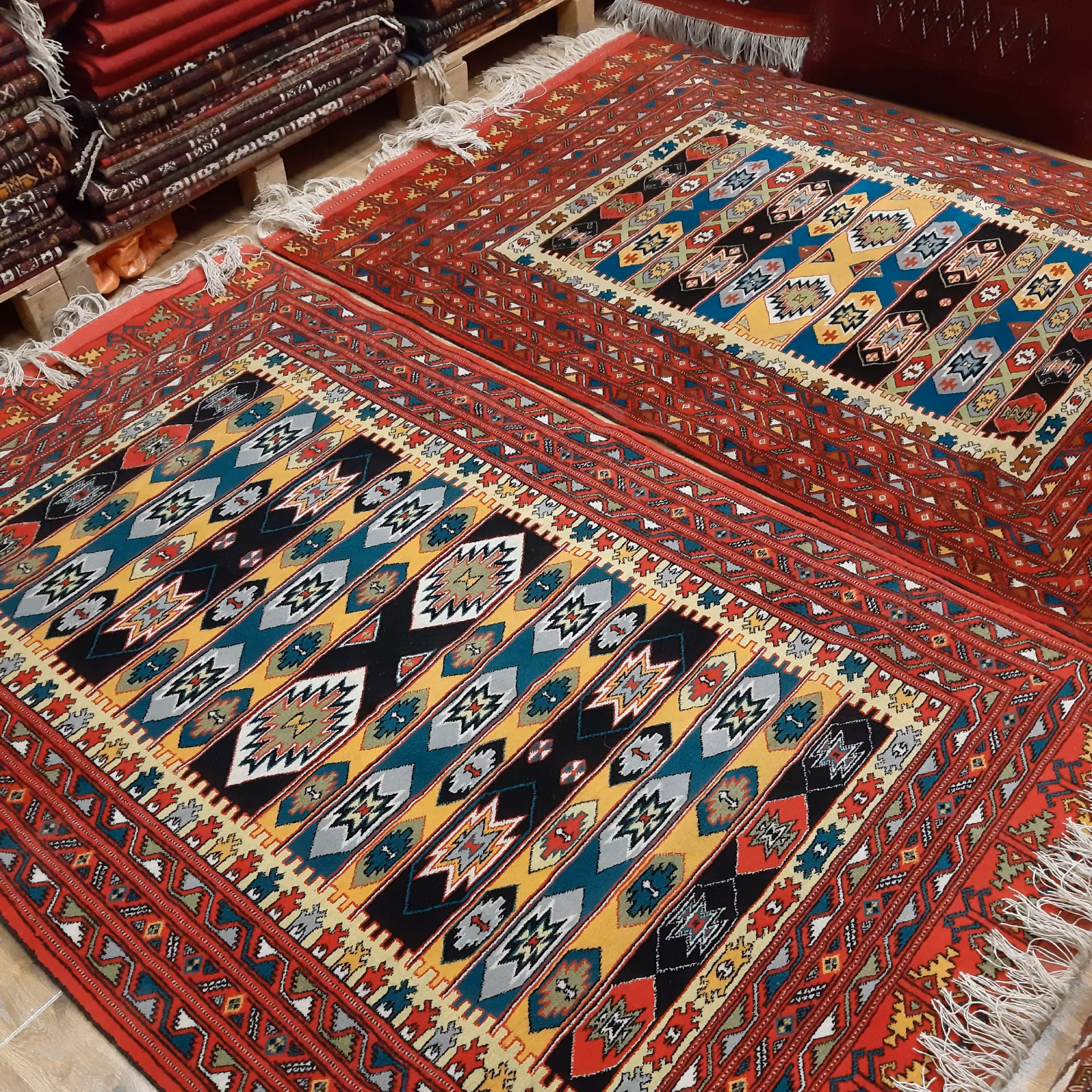 قالیچه دستبافت ترکمن اعلا، طرح اورتمن ،3متری،ارسال رایگان،پشم