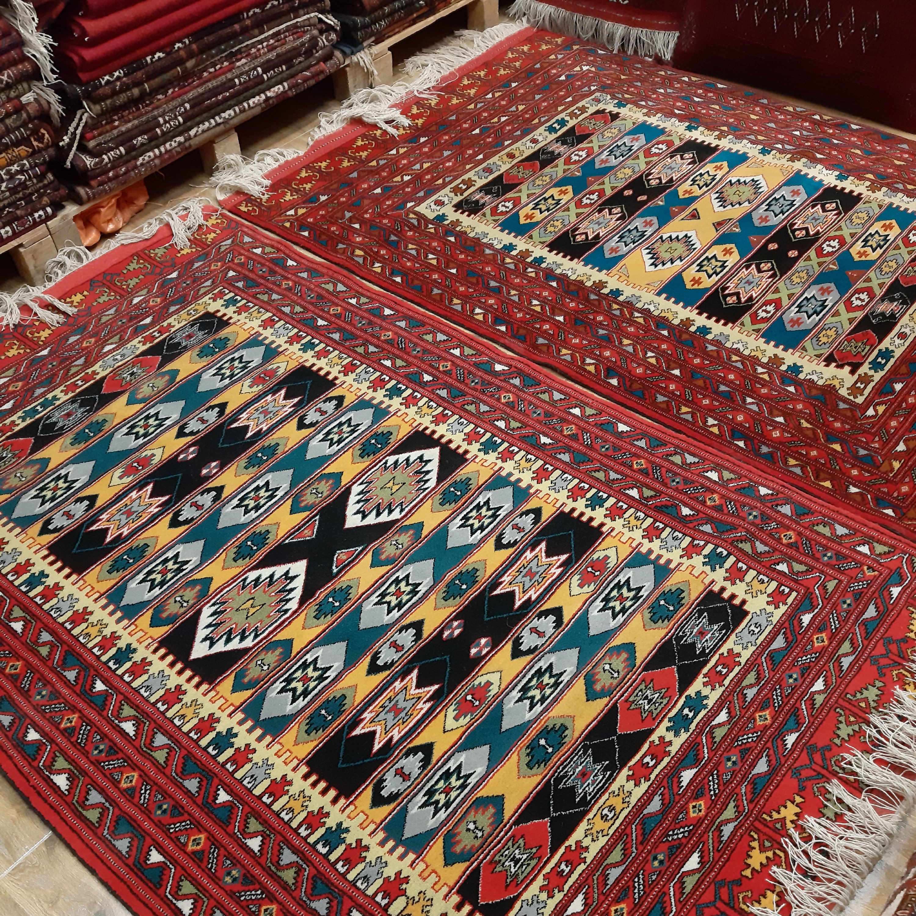 قالیچه دستبافت ترکمن اعلا، طرح اورتمن ،3متری،ارسال رایگان،پشم