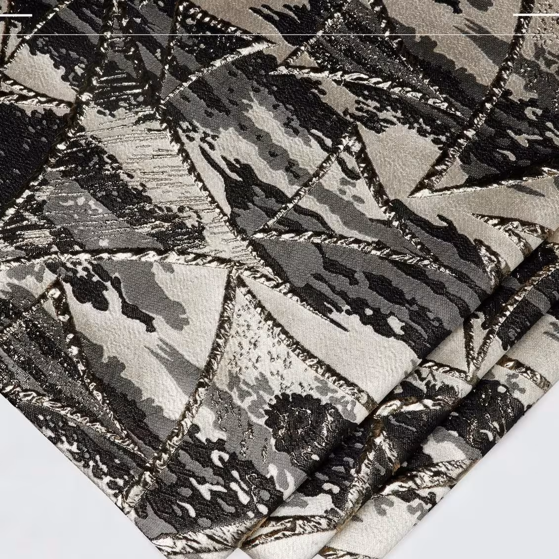 ژاکارد ترک ( کالکشن بهاره ) طرح هندسی، مانتویی، یک متر و هشتاد با عرض 150 سانتی متر