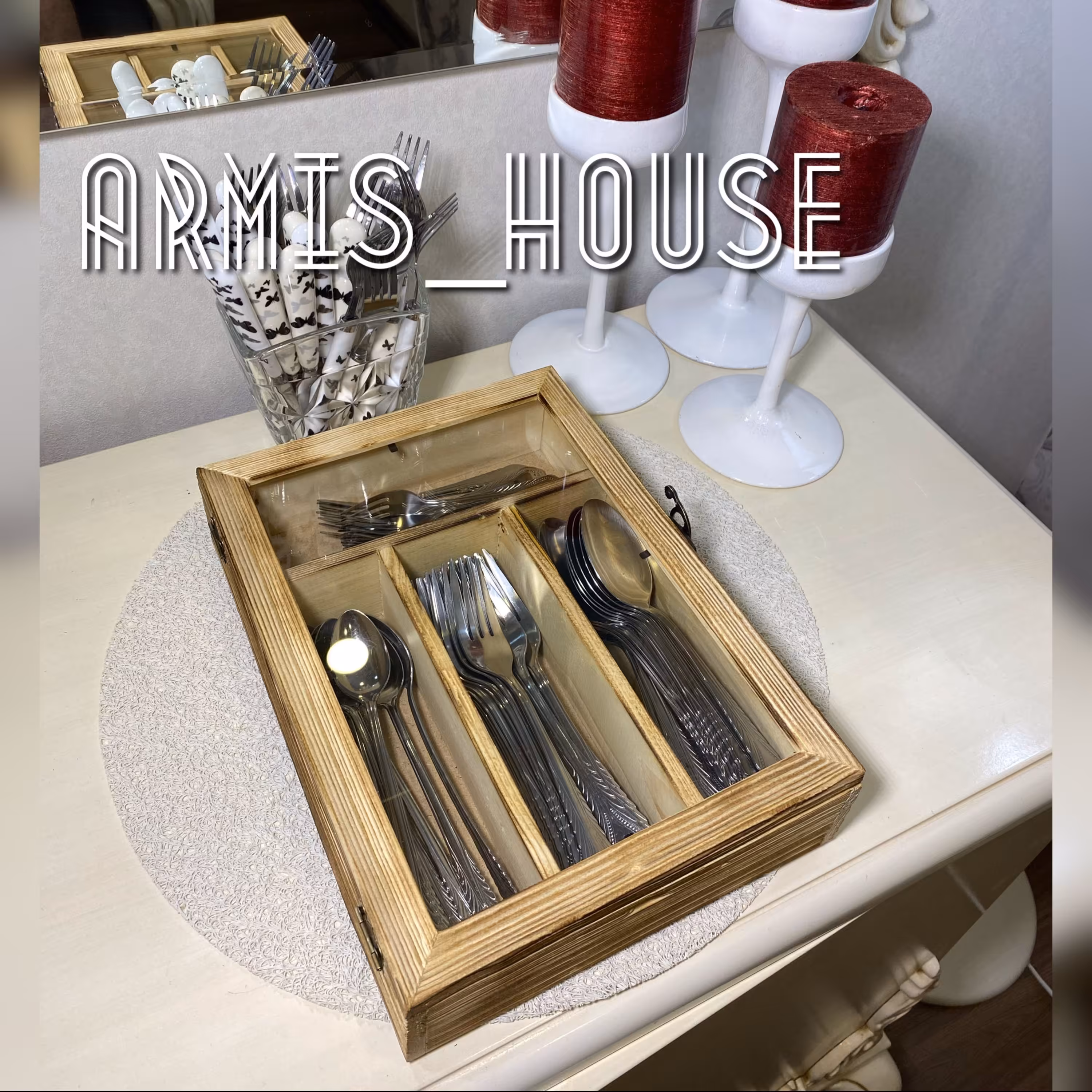 جا قاشق و چنگال  چهارخانه  درب دار شیشه ای مناسب برای سرو و پذیرایی 