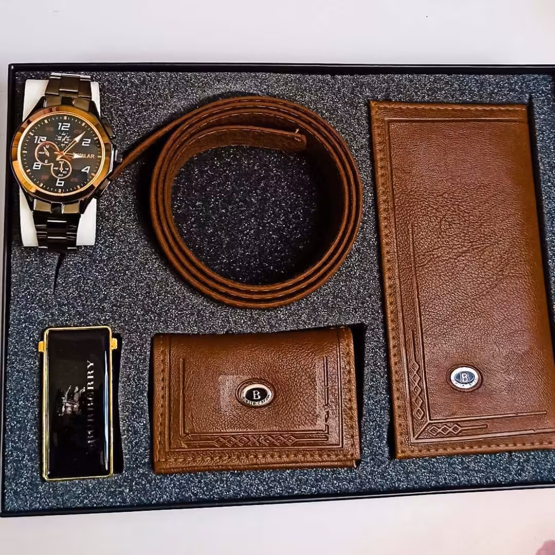 پک مردانه شامل 2 عدد کیف چرمی. کمربند چرمی سگگ. ساعت والار