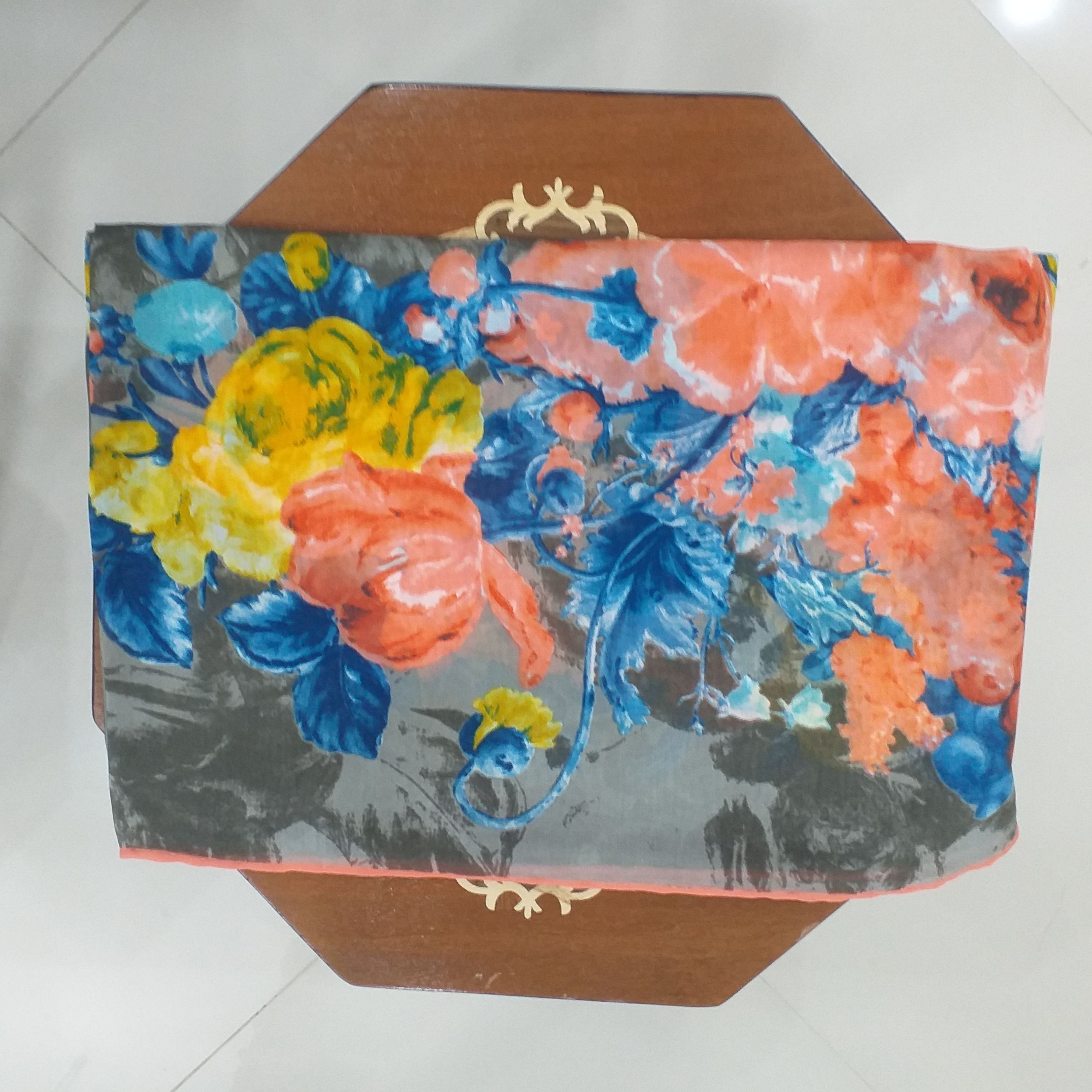 روسری زنانه