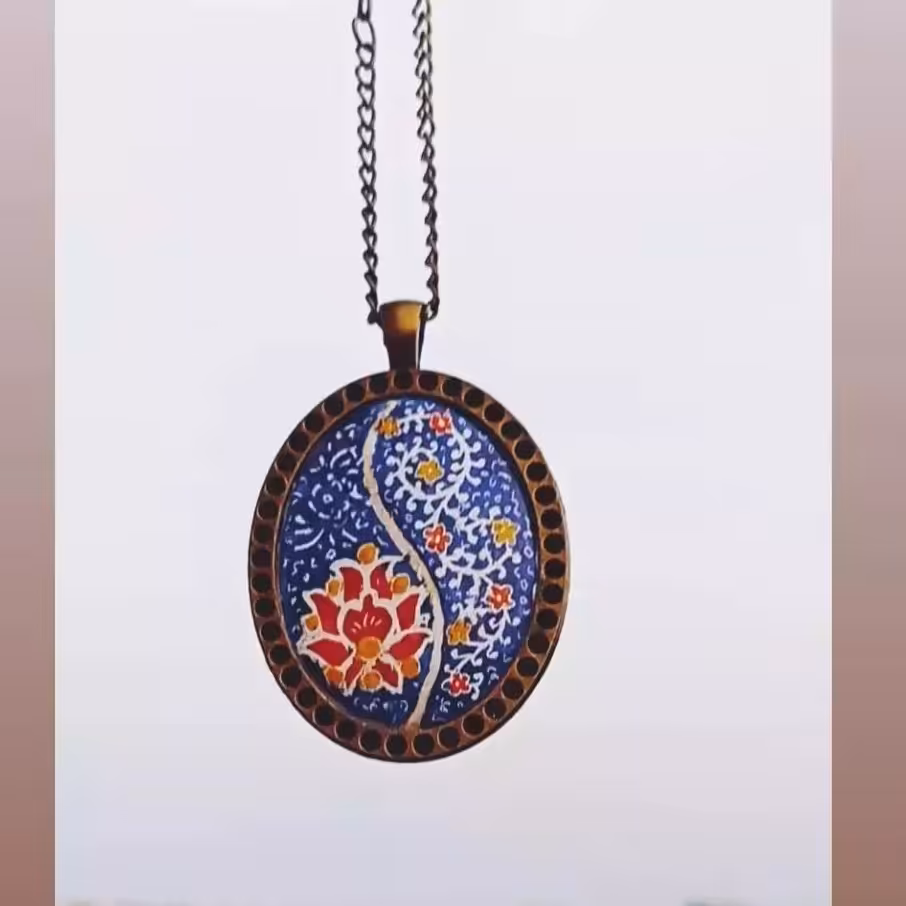 گردنبند مینا کاری