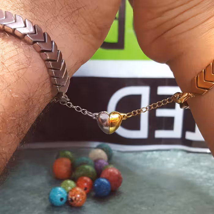 دستبند دوستی قلب مگنتی سنگ حدید و قفل و یراق استیل کد(290)