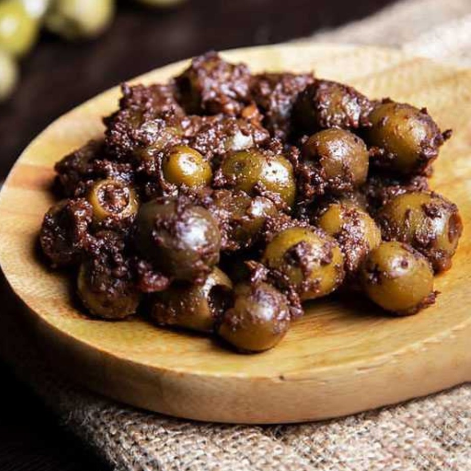 زیتون پرورده گردویی تاج سبز 