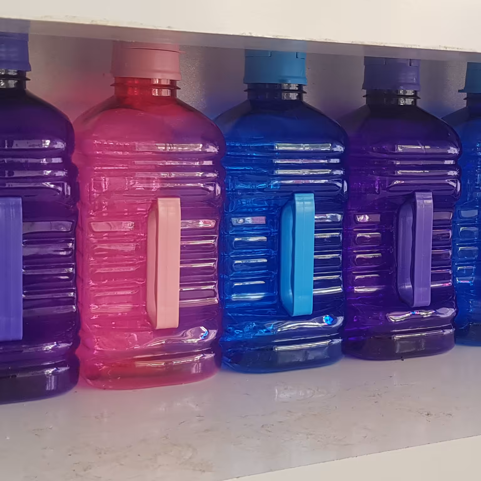 قمقمه 2 لیتری 