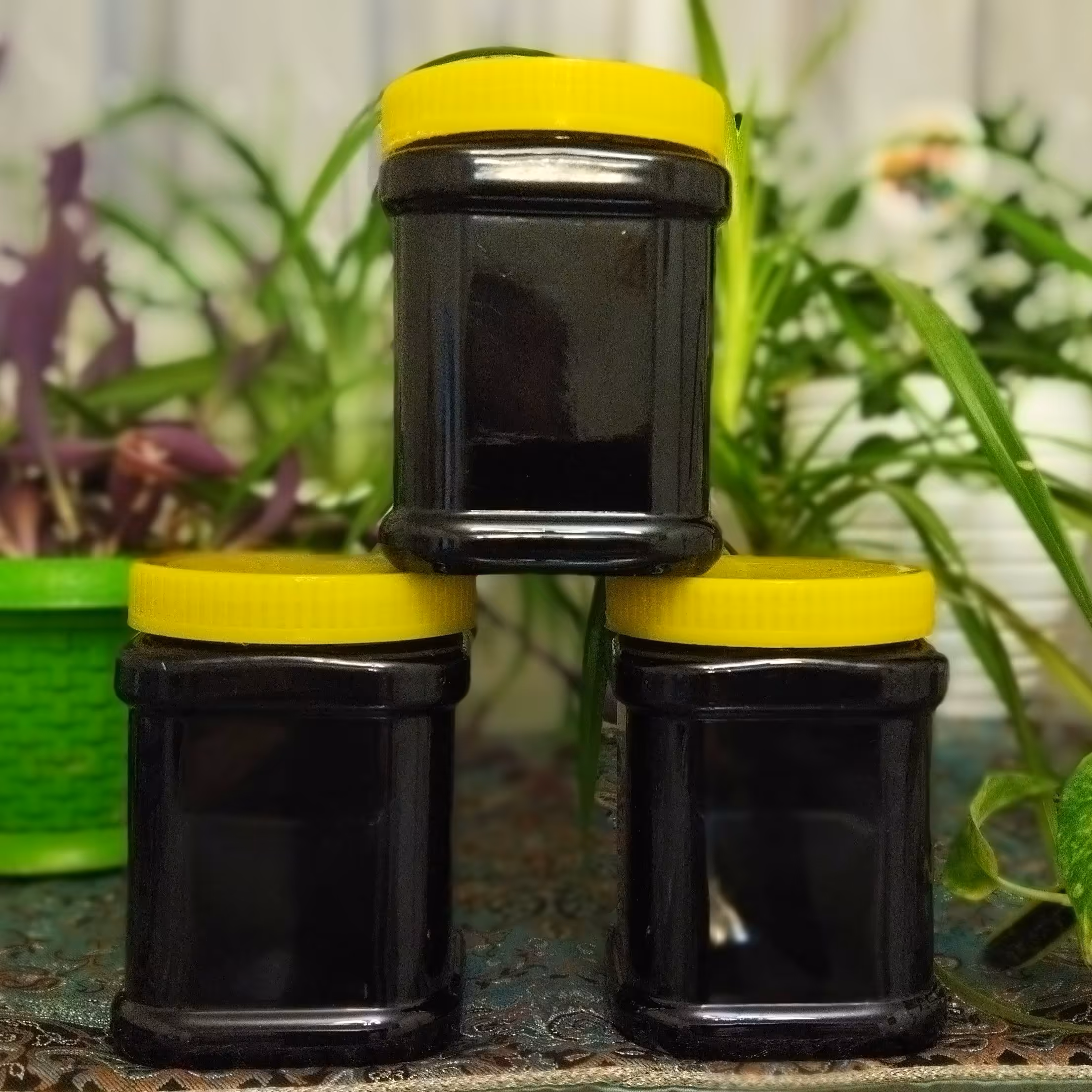 رب انار درجه یک در بسته بندی یک کیلوگرمی