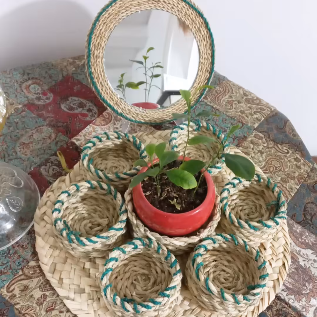 هفتسین  حصیری همراه با آینه 