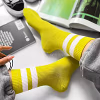 جوراب دوخط زمینه لیمویی نیم ساق نخ پنبه