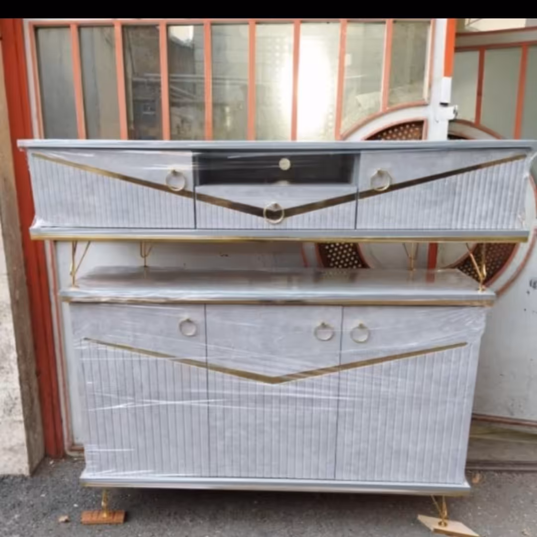 میز تلویزیون و کنسول و آینه مدل 111(هزینه ارسال بر عهده مشتری عزیز می باشد)