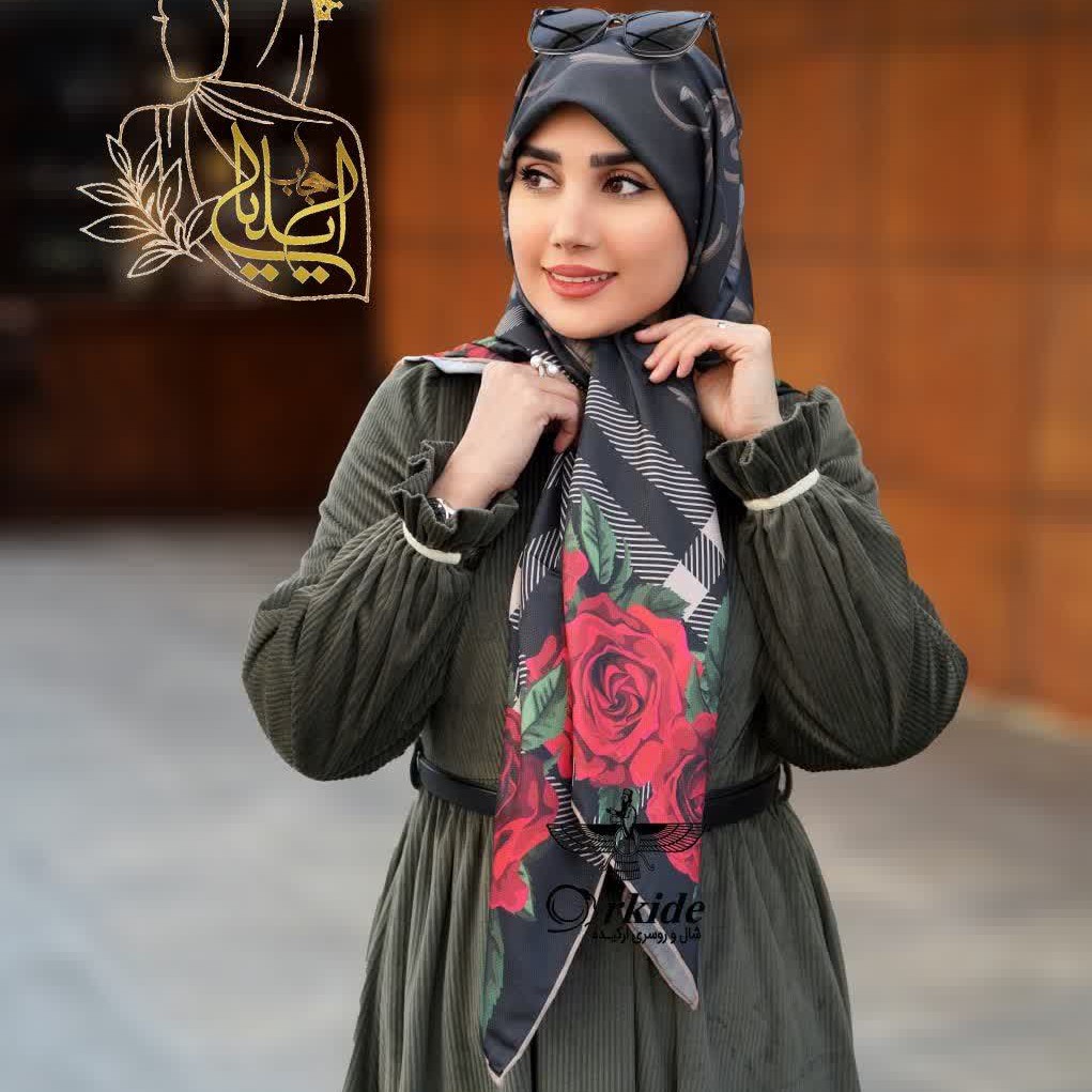 روسری نخی قواره 130
 طرح زیبای گل رز  ضمینه مشکی
جنس نخ ابریشم گارزا
استایل عالی 
سبک و مجلس