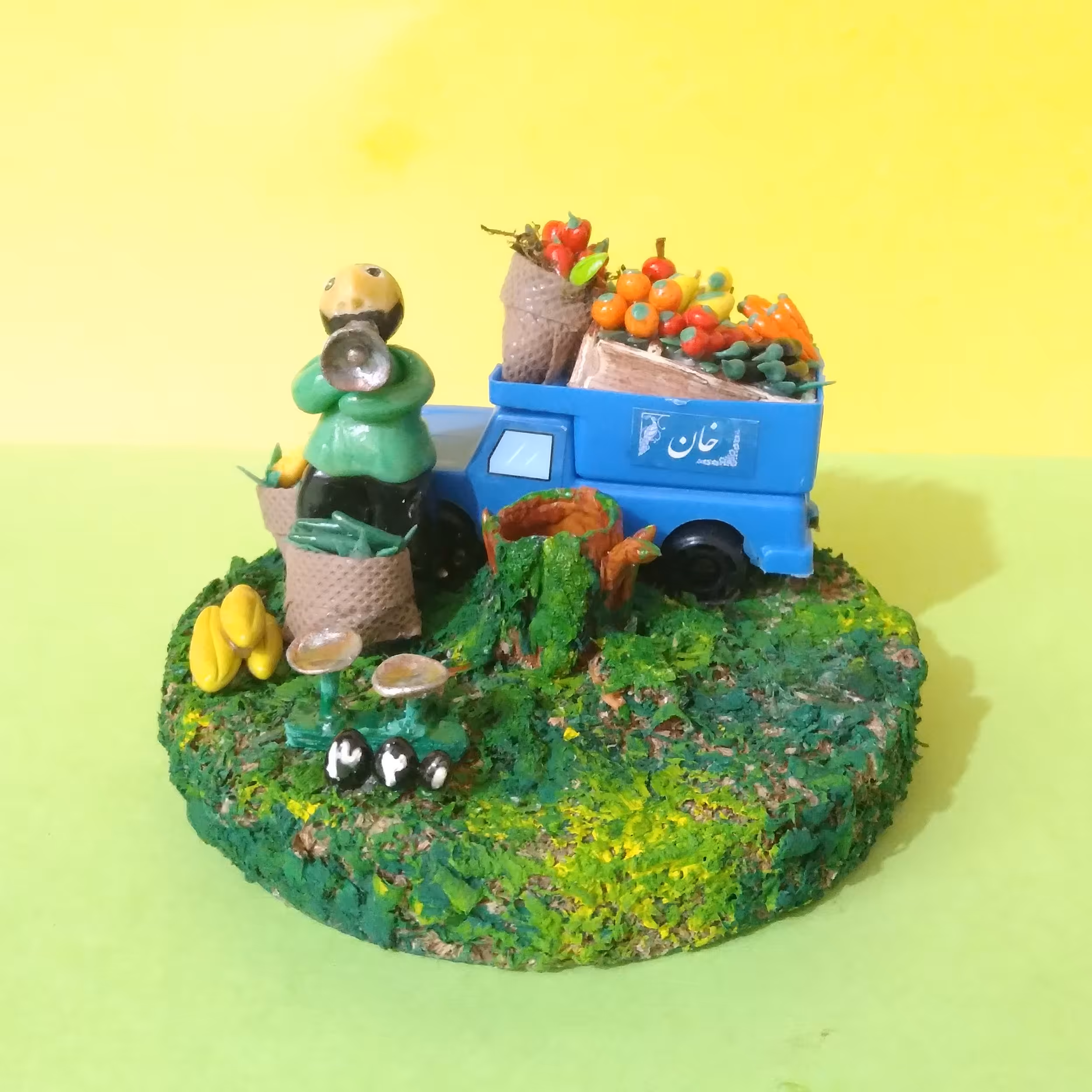 دست سازهای کوچک من میوه فروش محله ما  محصولی از ستاره چوبی