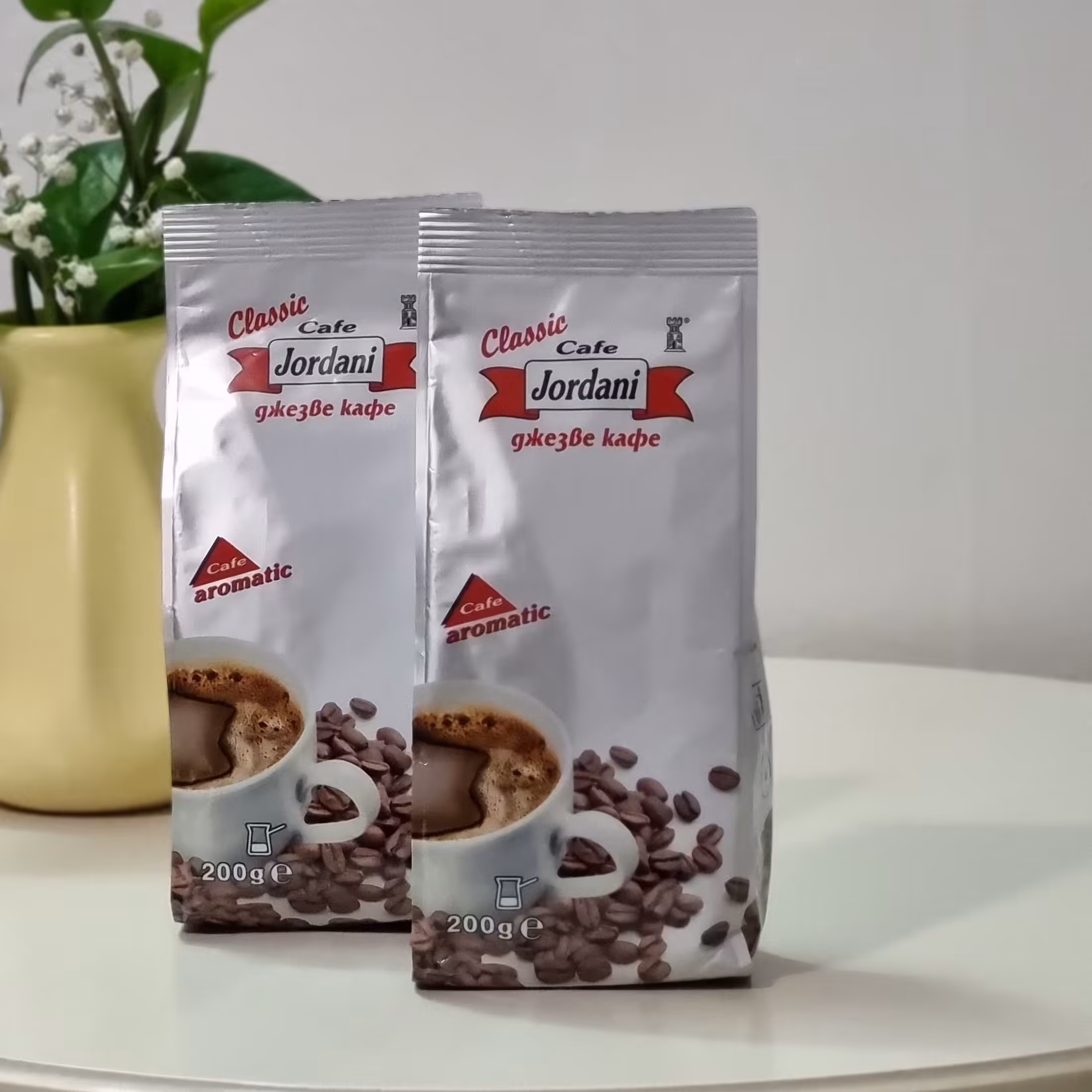 پودر قهوه  کلاسیک  200گرمی خیلی خوش خوراک با کافئین کمتر محصول اروپا 