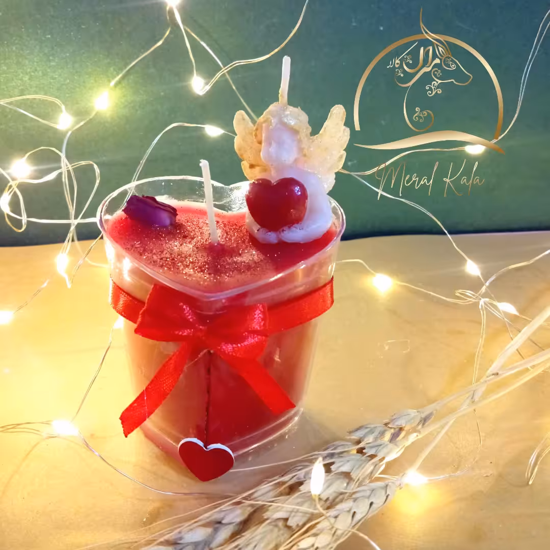 شمع قلبی قرمز بدون پایه با فرشته عشق