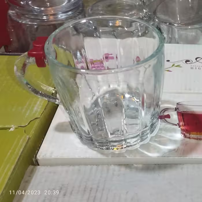 لیوان چای خوری طرح خطی 