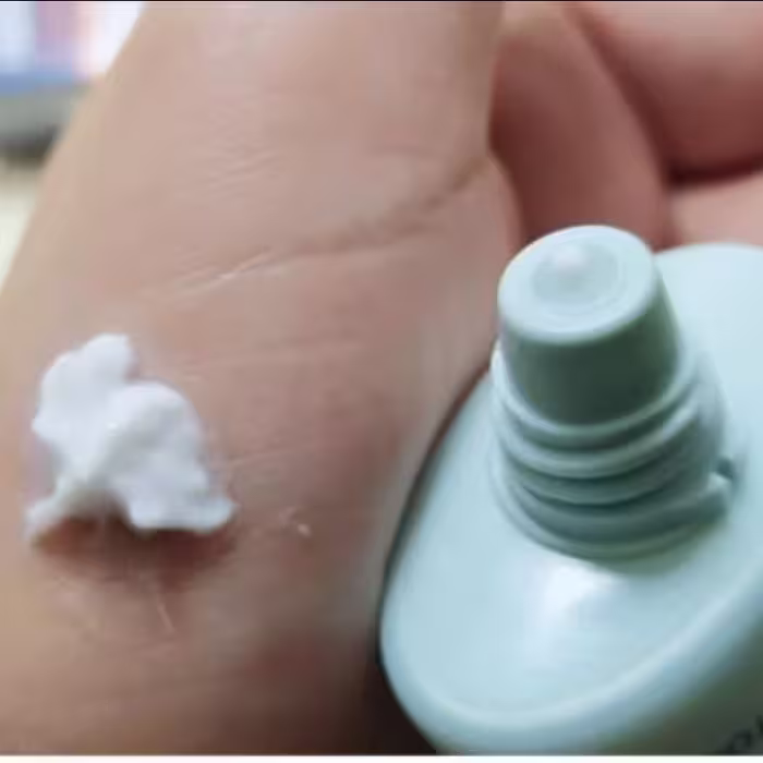 ضدآفتاب اسپورت فیوژن ایزدین بی رنگ  SPF50) ISDIN)حجم 50 میل