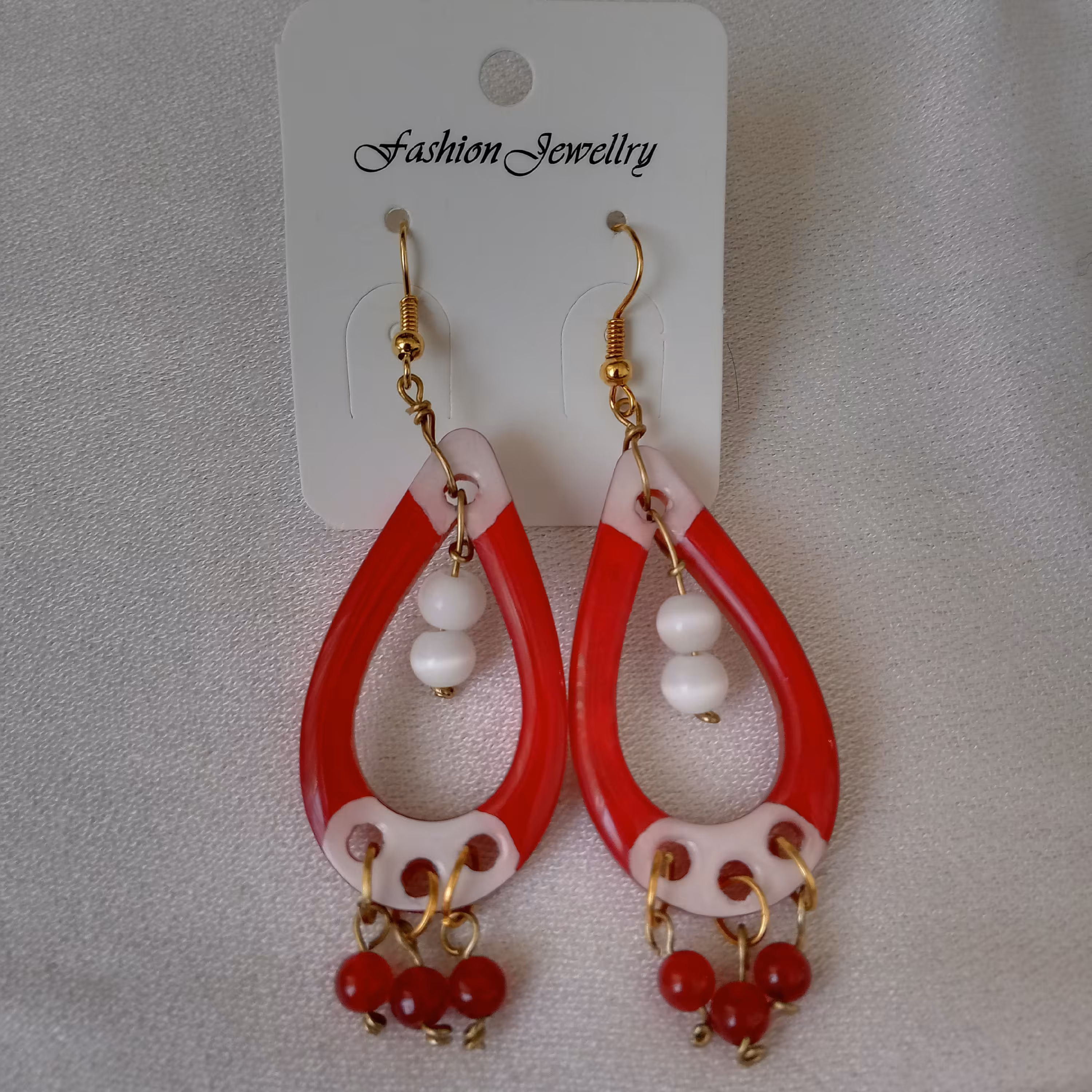 گوشواره سفید قرمز 