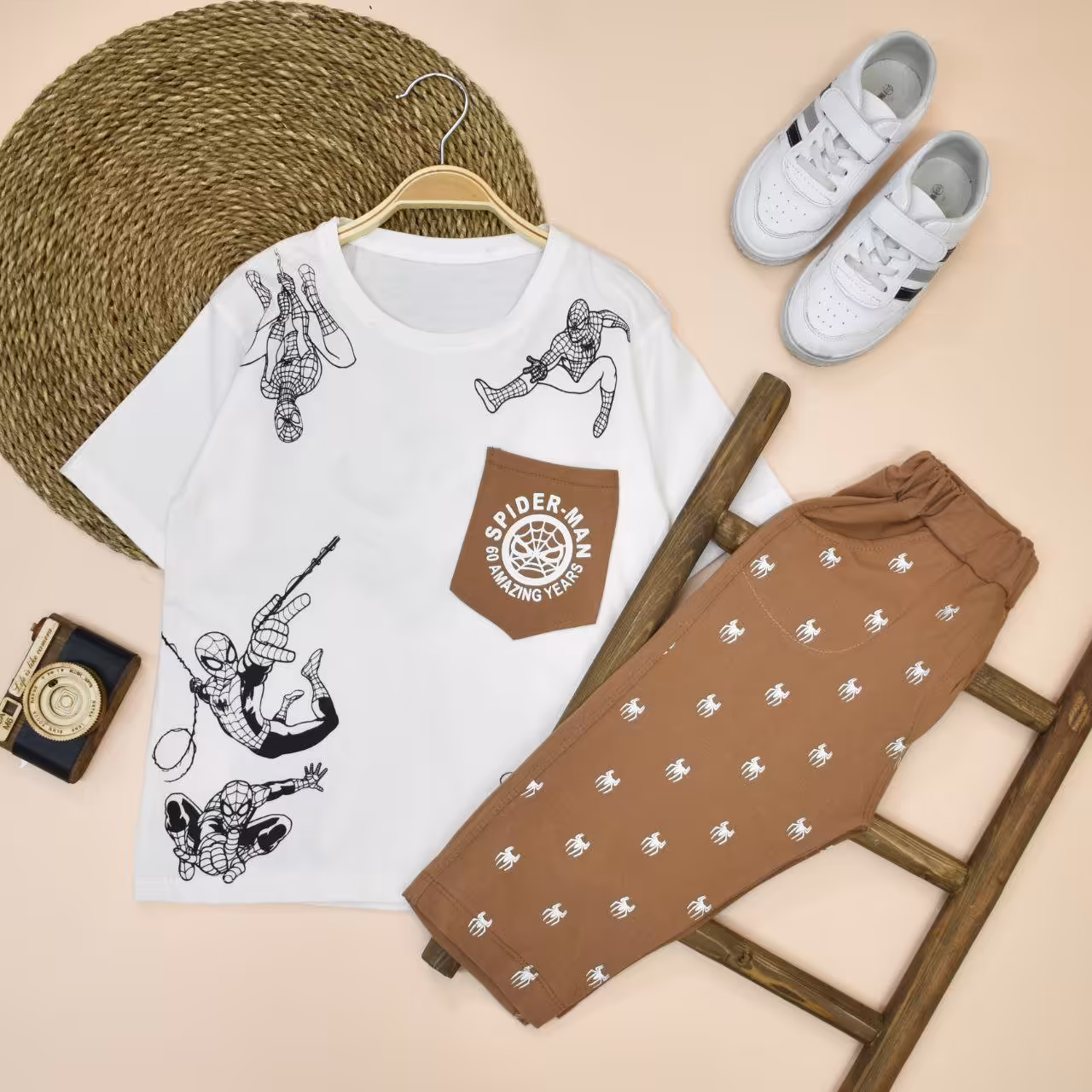 لباس بچگانه پسرانه ست تیشرت و شلوارک طرح مرد عنکبوتی جنس پنبه لاکرا کیفیت عالی 