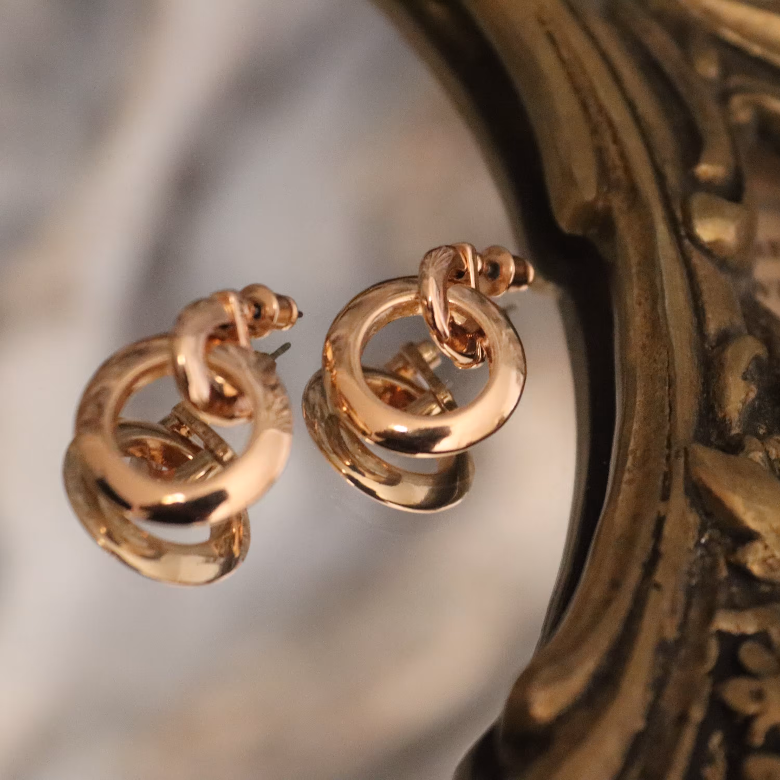 گوشواره مشابه طلا