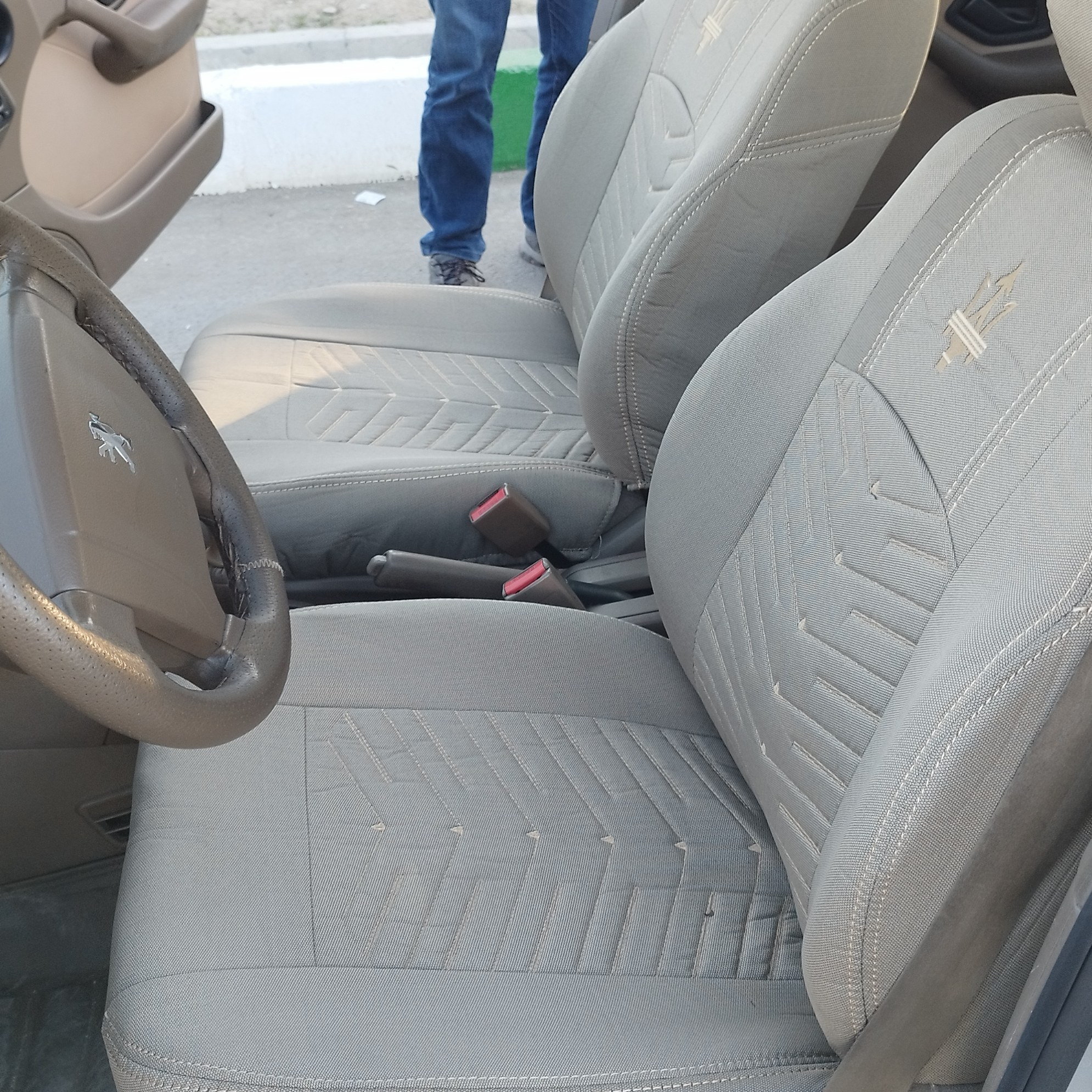 روکش صندلی پژوجدید سه کوهان کرم جودون برزنت سنگین