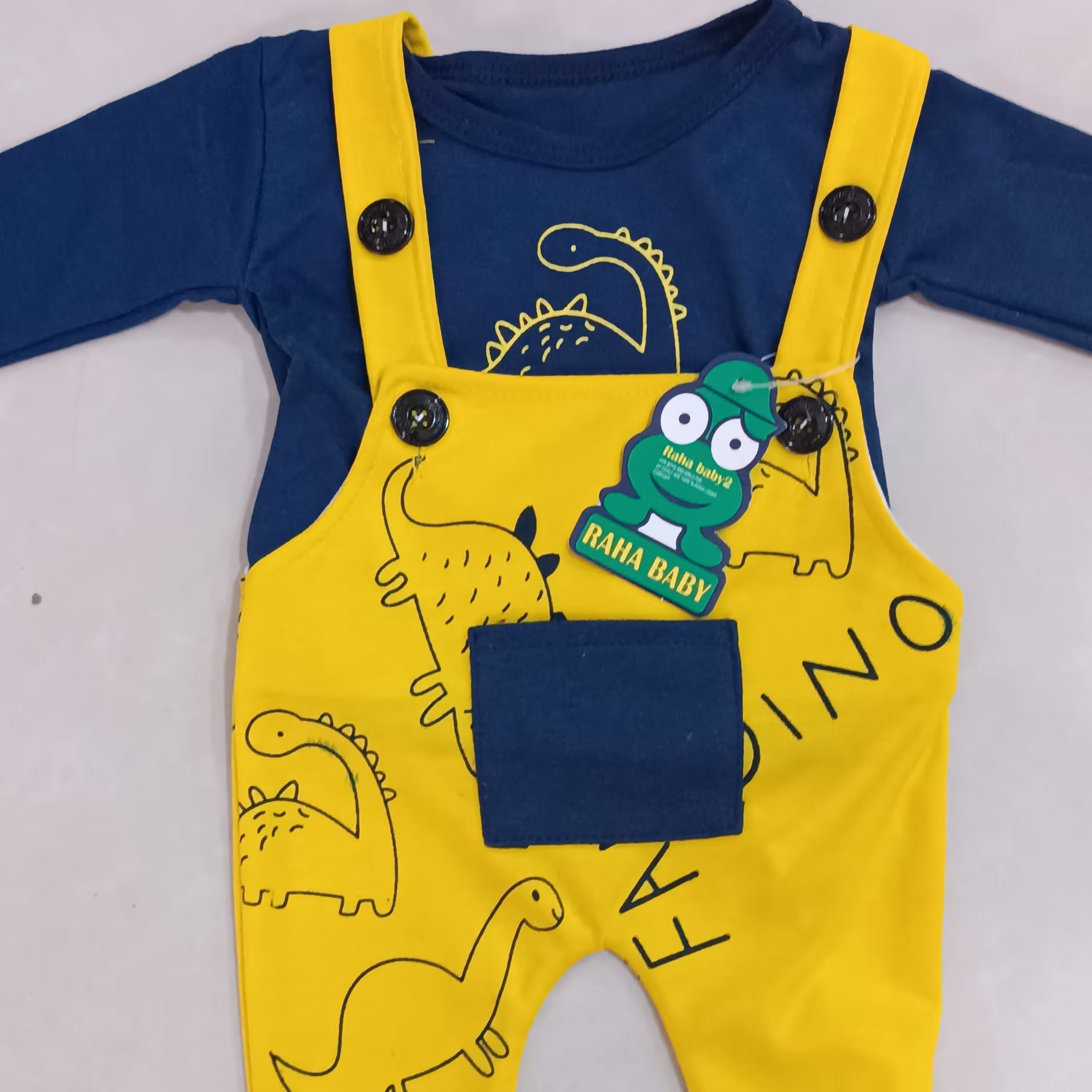 سرهمیبندی2تیکه کار بسیار شیک  ومناسب دختر وپسر