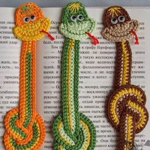 بوک مارک یا نشانکهای فانتزی قلاب بافی شده