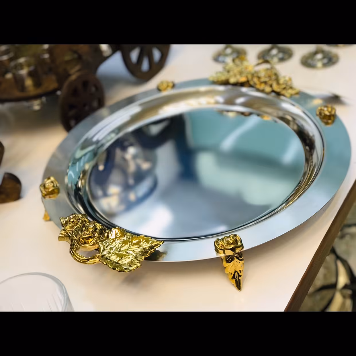 سینی چای و پذیرایی گرد مدل رز