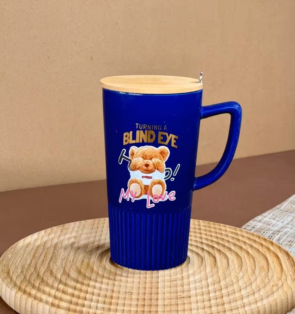 ماگ سرامیکی قاشق دار درب بامبو مدل BLIND EYE